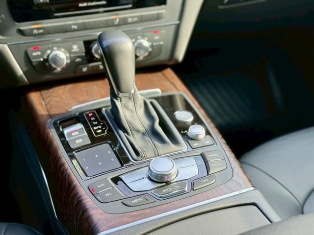 市場稀有 絕美轎跑 QUATTRO RS7前後包 排氣閥門  第8張相片