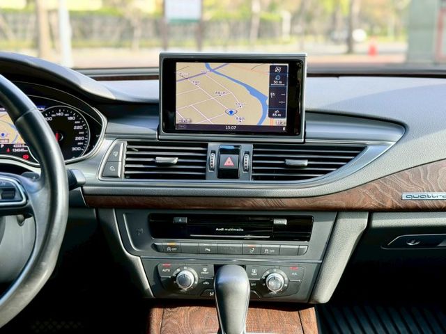 市場稀有 絕美轎跑 QUATTRO RS7前後包 排氣閥門  第9張相片