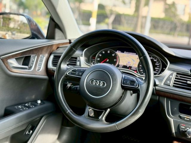 市場稀有 絕美轎跑 QUATTRO RS7前後包 排氣閥門  第10張相片