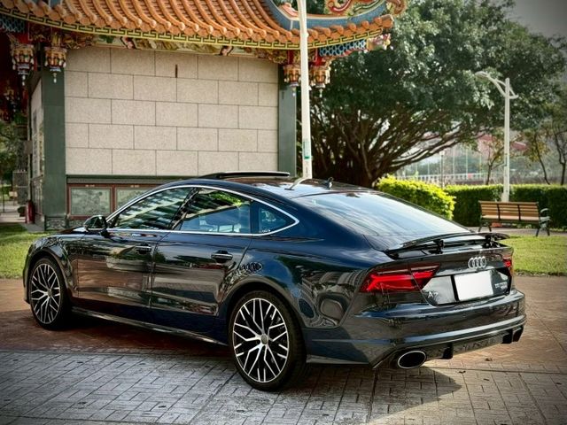 市場稀有 絕美轎跑 QUATTRO RS7前後包 排氣閥門  第15張相片