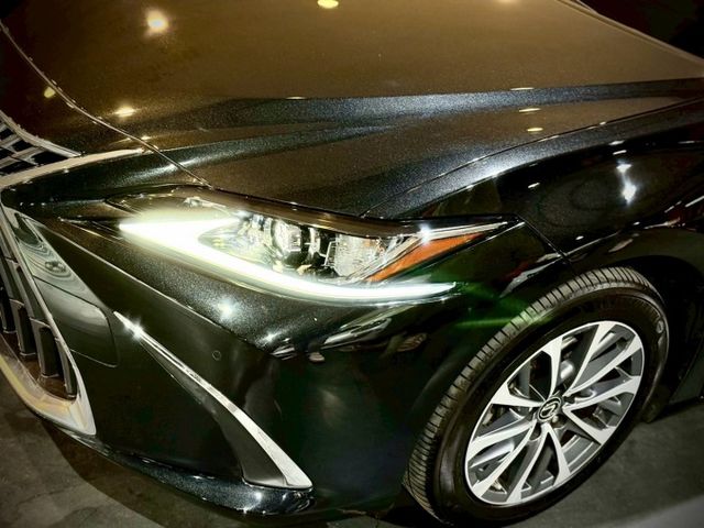 豪華版 ACC 盲點 車維 車偏 天窗 電動椅 加熱椅  第3張相片