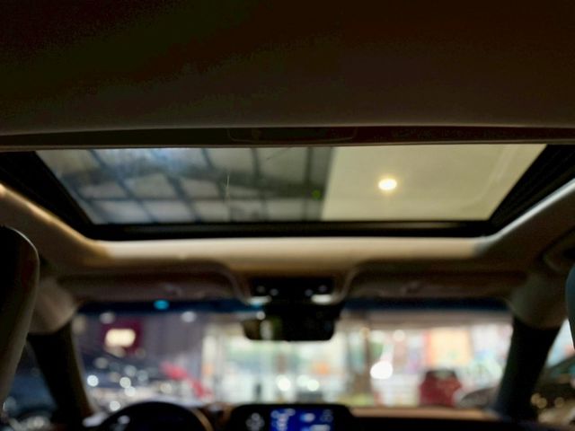 豪華版 ACC 盲點 車維 車偏 天窗 電動椅 加熱椅  第5張相片