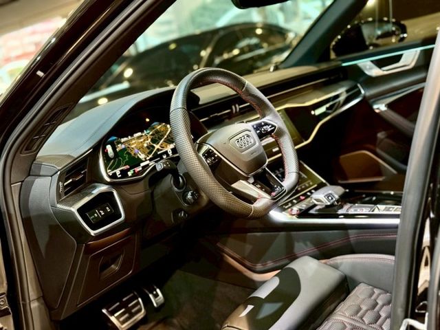 24年式 Performance 選配 黑化套件 高階B&O  第6張相片