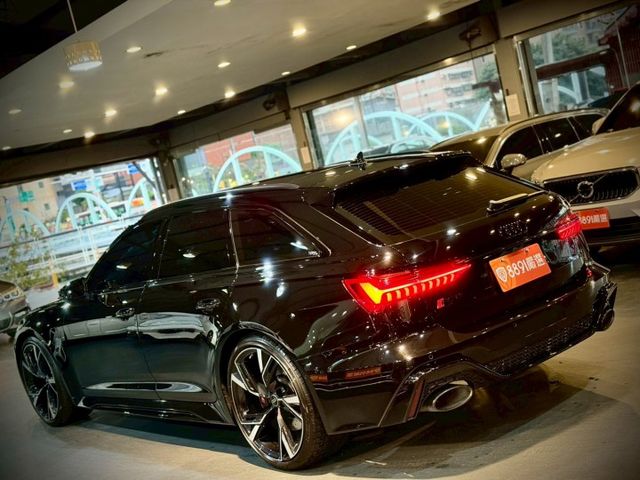 24年式 Performance 選配 黑化套件 高階B&O  第17張相片