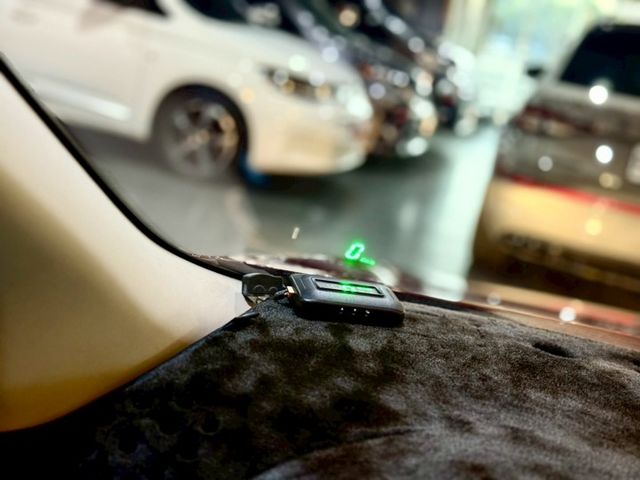 小改款 iTiida 旗艦版 恆溫 免鑰 摸門 抬顯 定速  第8張相片