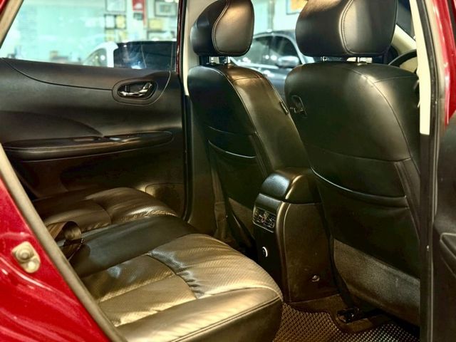 小改款 iTiida 旗艦版 恆溫 免鑰 摸門 抬顯 定速  第10張相片