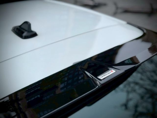 24年式 抬顯 H/K音響 選配Oettinger尾翼 黑化套件  第19張相片