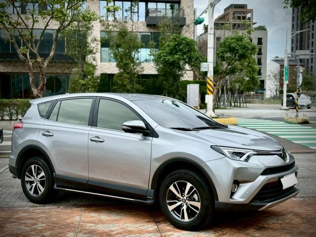 尊爵 小改款 ACC 車美士主機 抬顯 電動椅 全原廠保養  第5張相片