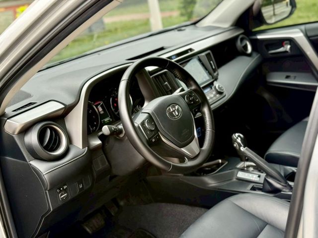 尊爵 小改款 ACC 車美士主機 抬顯 電動椅 全原廠保養  第9張相片