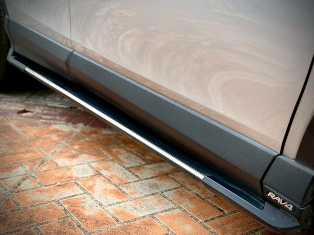 尊爵 小改款 ACC 車美士主機 抬顯 電動椅 全原廠保養  第15張相片