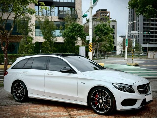 日規滿配 4鍵滿 全景 柏林 加熱椅 香氛套件 雙魚眼 夜色套件  第5張相片