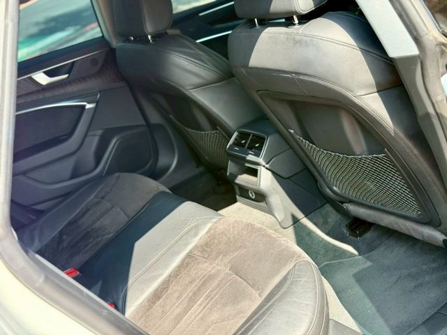 市場稀有 ACC 原廠保固中 改裝RS方向盤 B&O高音 環艙氣氛燈  第7張相片