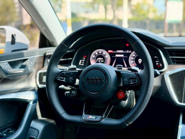 市場稀有 ACC 原廠保固中 改裝RS方向盤 B&O高音 環艙氣氛燈  第13張相片