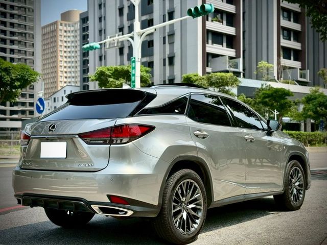 21年式 F版 ML音響 全景天窗 360環景 通風椅 抬顯  第4張相片