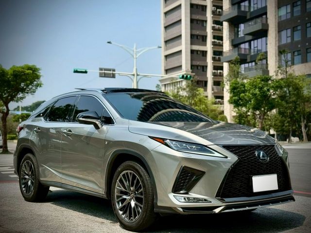 21年式 F版 ML音響 全景天窗 360環景 通風椅 抬顯  第5張相片