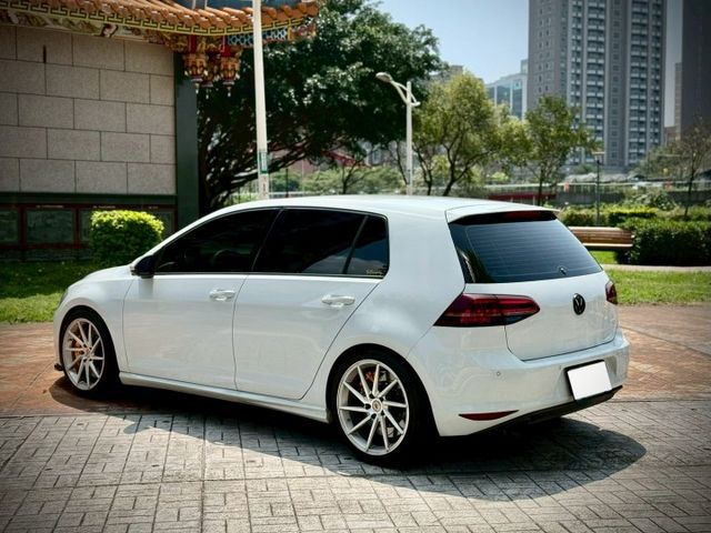 鋁圈 卡鉗 避震器 排氣管 LED頭燈 年度稅金8640  第2張相片