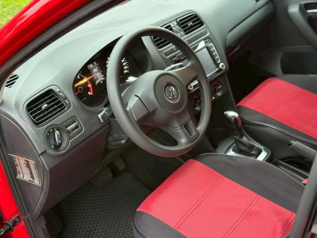 1.4西班牙進口 一手車 全原廠保養  第8張相片