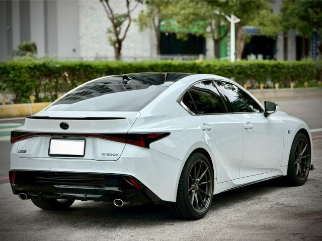 市場秒殺好貨 F SPORT 19吋鍛造鋁圈 全車犀牛皮 聖帕斯考爾  第3張相片