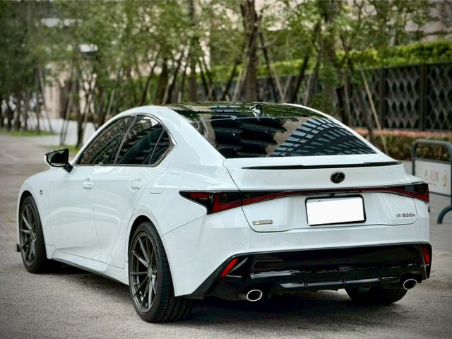 市場秒殺好貨 F SPORT 19吋鍛造鋁圈 全車犀牛皮 聖帕斯考爾  第4張相片