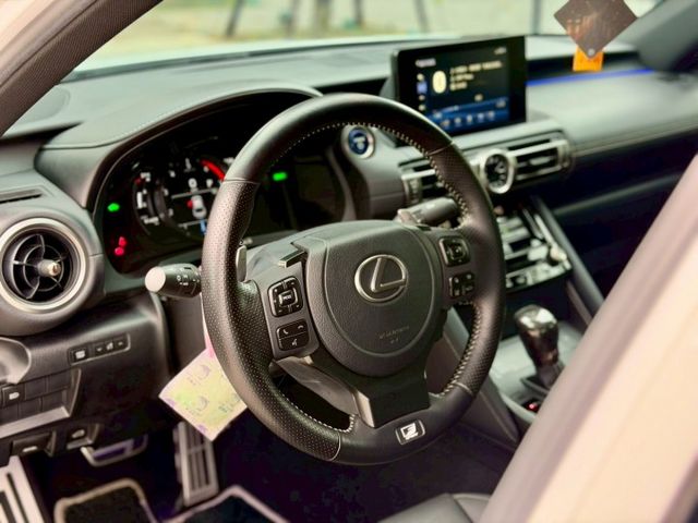 市場秒殺好貨 F SPORT 19吋鍛造鋁圈 全車犀牛皮 聖帕斯考爾  第5張相片