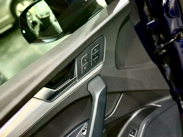 原廠保固中 Advanced版 全景天窗 360環景 記憶座椅  第10張相片