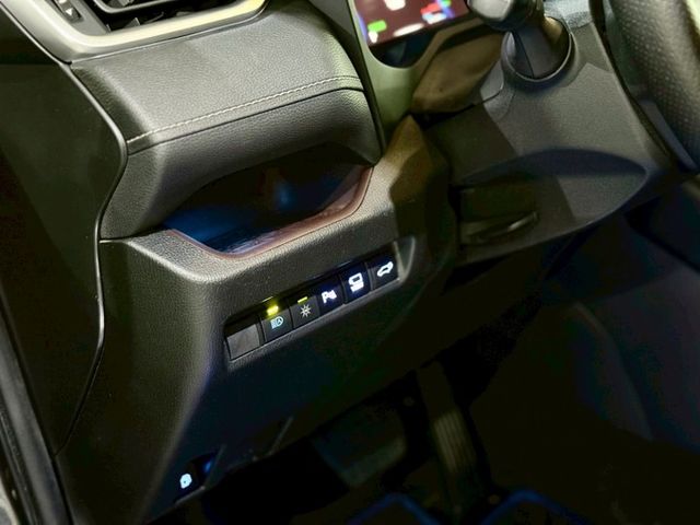 Hybrid旗艦版 360環景 安卓機 JBT對4卡鉗 通風碟 序列方向燈  第12張相片