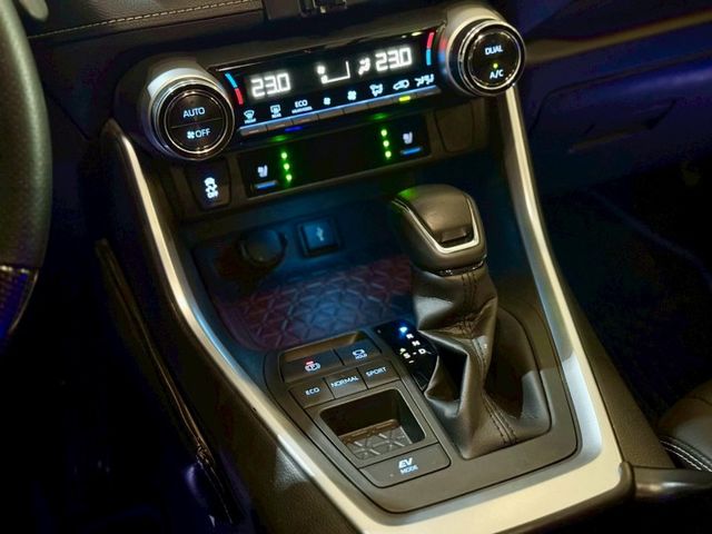 Hybrid旗艦版 360環景 安卓機 JBT對4卡鉗 通風碟 序列方向燈  第15張相片