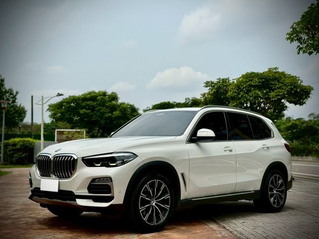 旗艦版 水晶排檔頭 M版鋁圈 360環景 5AU 無線car play  第1張相片