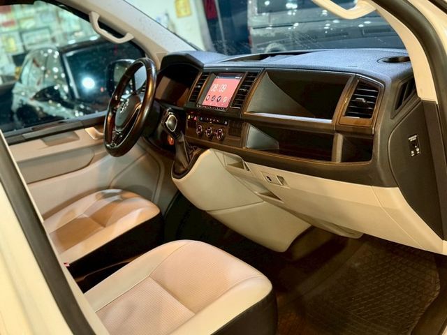 市場稀有 長軸 204P 四排椅 定速 快撥 安卓機 後排影音  第6張相片