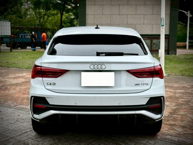 S-Line ACC 盲點 車道維持 360環景 雙前電動椅 駕駛座記憶  第3張相片