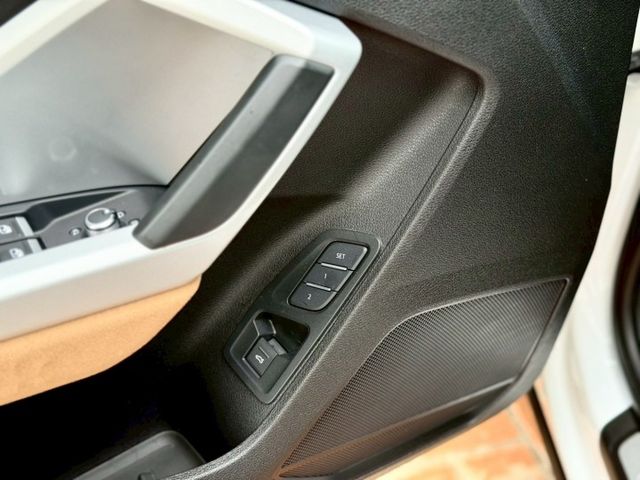 S-Line ACC 盲點 車道維持 360環景 雙前電動椅 駕駛座記憶  第11張相片