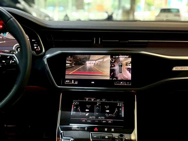 市場稀有 Quattro S Line LV2跟車 車道維持 Audi 公路套件  第12張相片