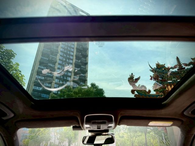 日規RS6 選配ACC 四座加熱椅 全景天窗 盲點 賽車椅  第15張相片
