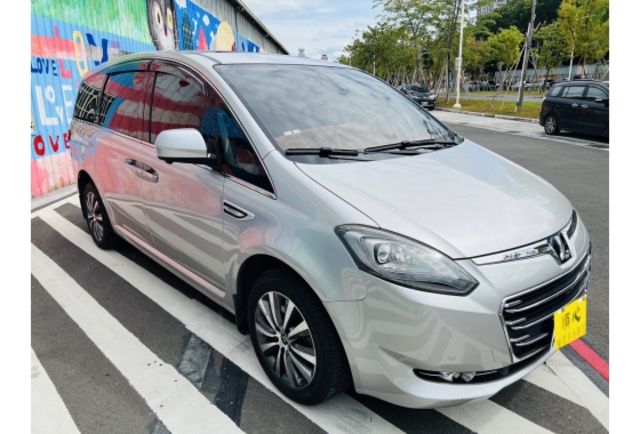 2015年 LUXGEN M7 2.2T 旗艦  第1張相片