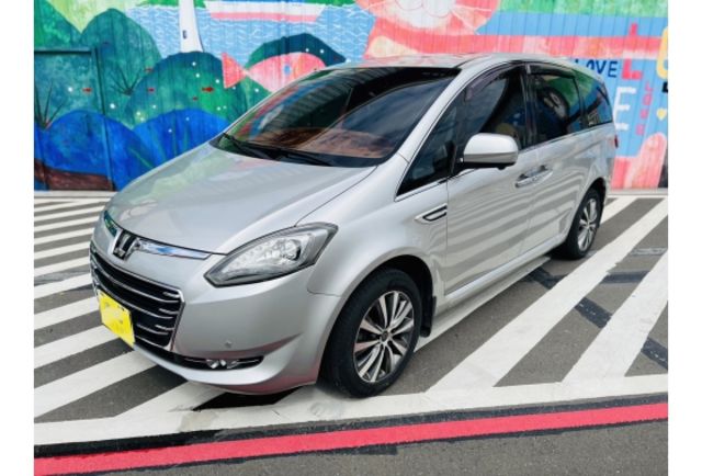 2015年 LUXGEN M7 2.2T 旗艦  第3張相片
