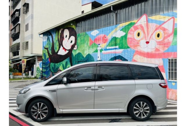 2015年 LUXGEN M7 2.2T 旗艦  第4張相片