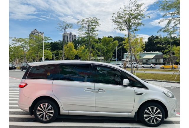 2015年 LUXGEN M7 2.2T 旗艦  第5張相片