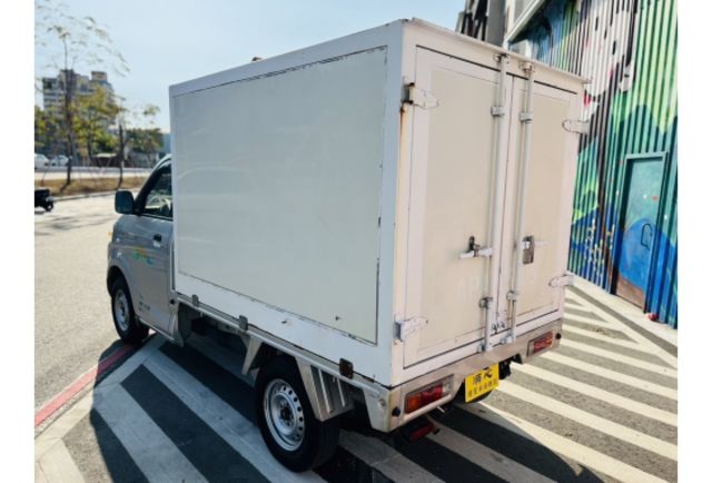 2017年 SUZUKI CARRY 廂式貨車 1.6  第6張相片