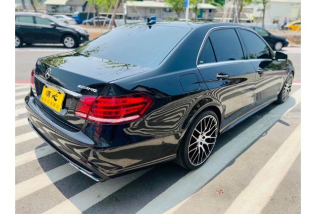 賓士 E200 AMG  第8張相片