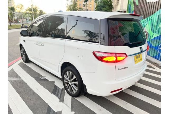 LUXGEN M7 TURBO ECO HYPER  第4張相片
