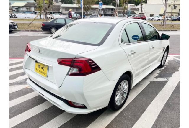 Mitsubishi LANCER  第6張相片