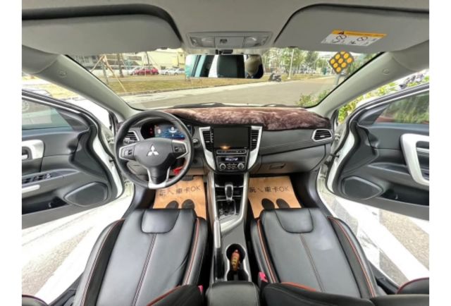 Mitsubishi LANCER  第9張相片
