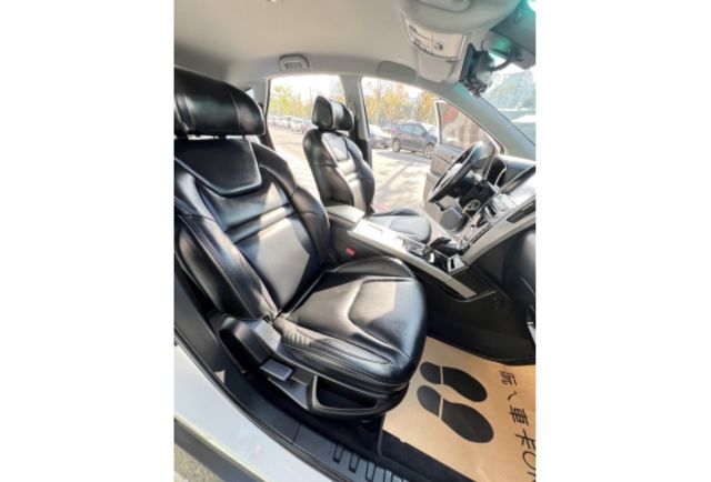 LUXGEN U6 Turbo  第13張相片