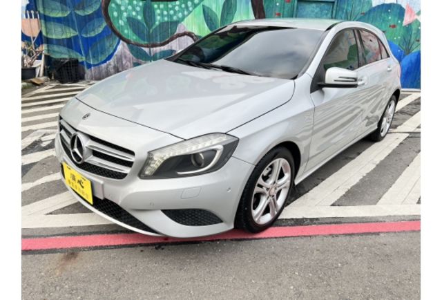 Benz A180  第3張相片