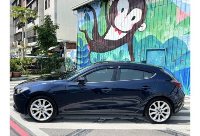 Mazda MAZDA3  第5張相片