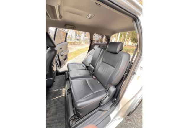 Toyota WISH  第10張相片