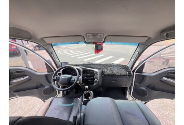 Kia K2500  第10張相片