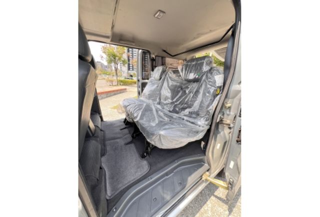 Mitsubishi A180  第18張相片