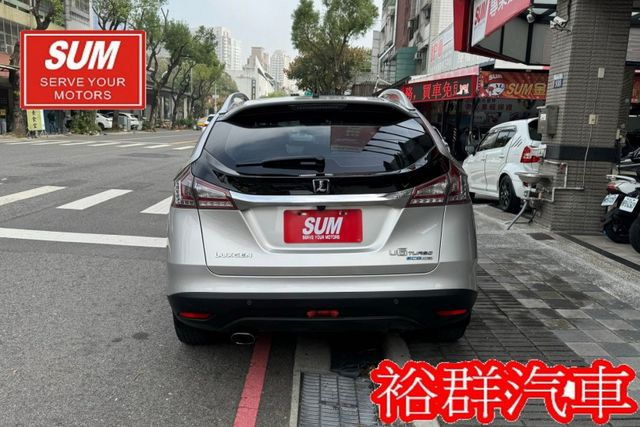 配備齊全，天窗，定速，倒車顯影，里程數跑得少，車況美  第5張相片