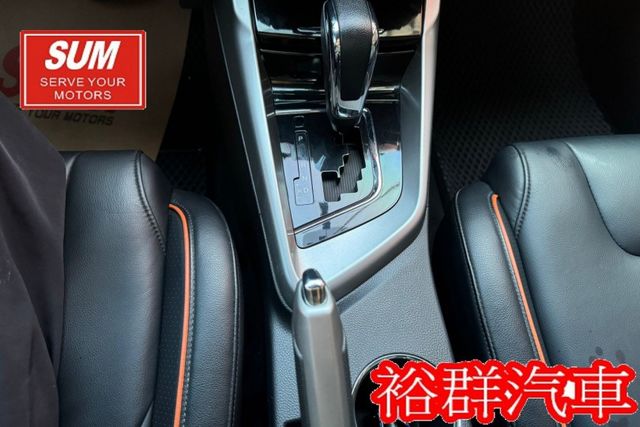 外型流線帥氣，配備齊全，安卓機，I-KEY，定速，車況美  第13張相片